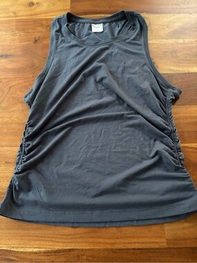 Athleta Ruched Side Workout Tank Gray - Size Medium